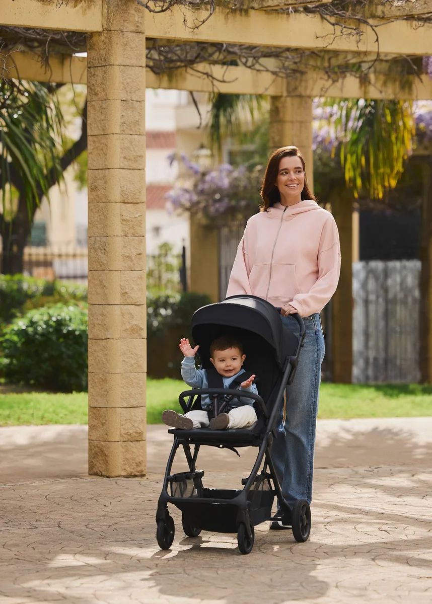 Lionelo Tansi Black Onyx – Karrocë sportive