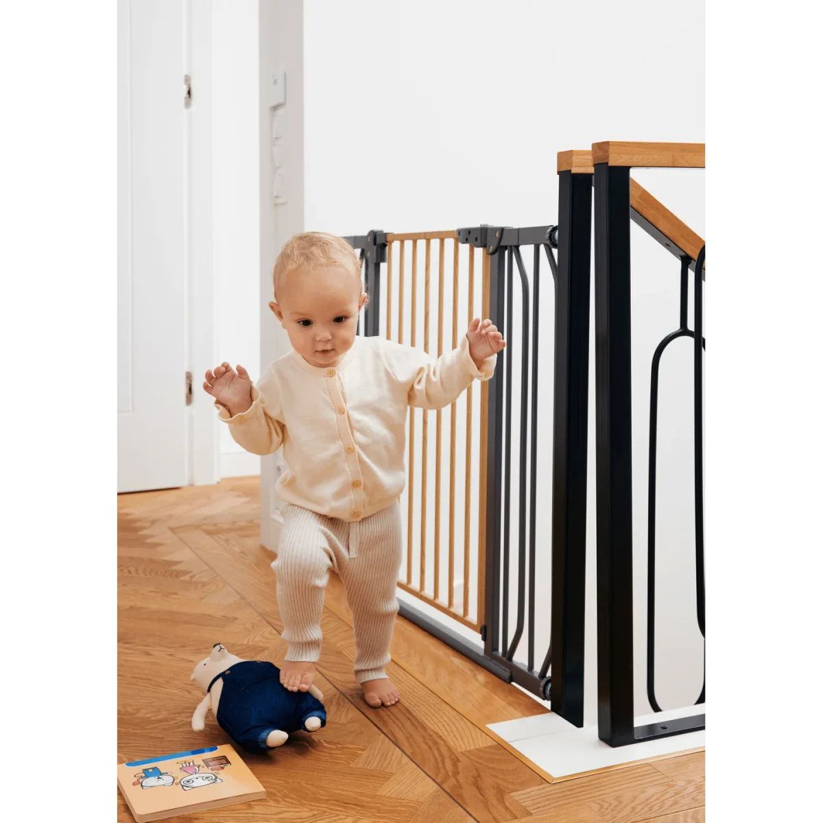 Lionelo Truus Slim Black Carbon Natural – Portë mbrojtëse për fëmijë