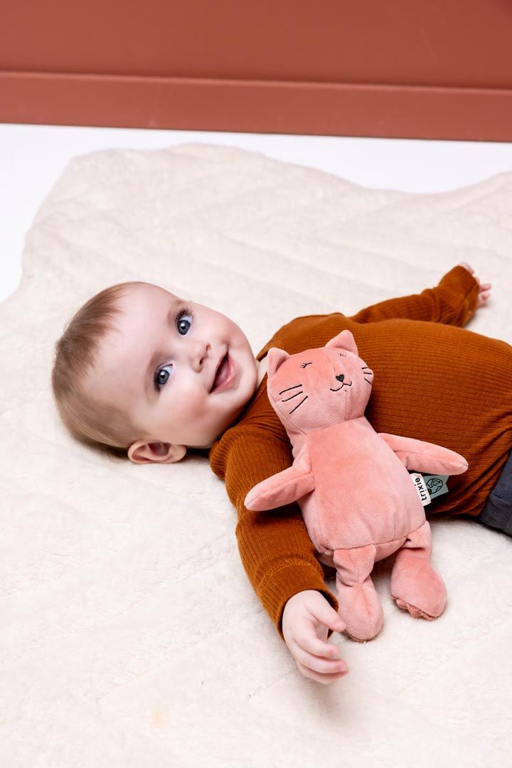 Trixie – Lodër e butë baby – Mrs. Cat